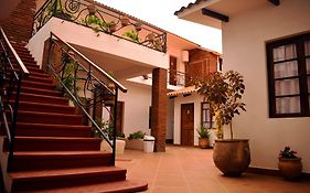 Casa San Martin Suites