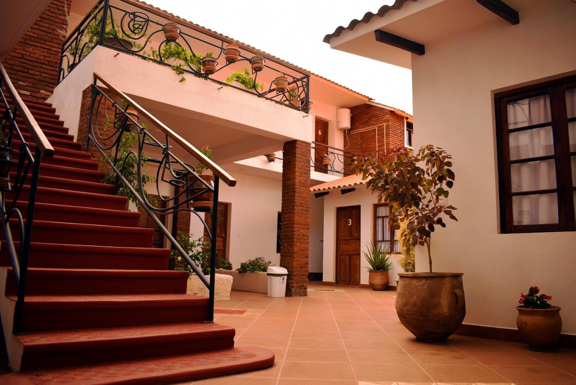 Casa San Martin Suites Cochabamba Buitenkant foto